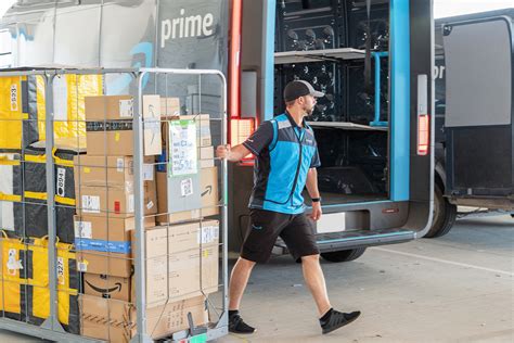 17, 2021-- Amazon (NASDAQ: AMZN) today announced that over 1 million people applied for a <b>job</b> at Amazon as part of Career Day 2021. . Amazoncom employment opportunities